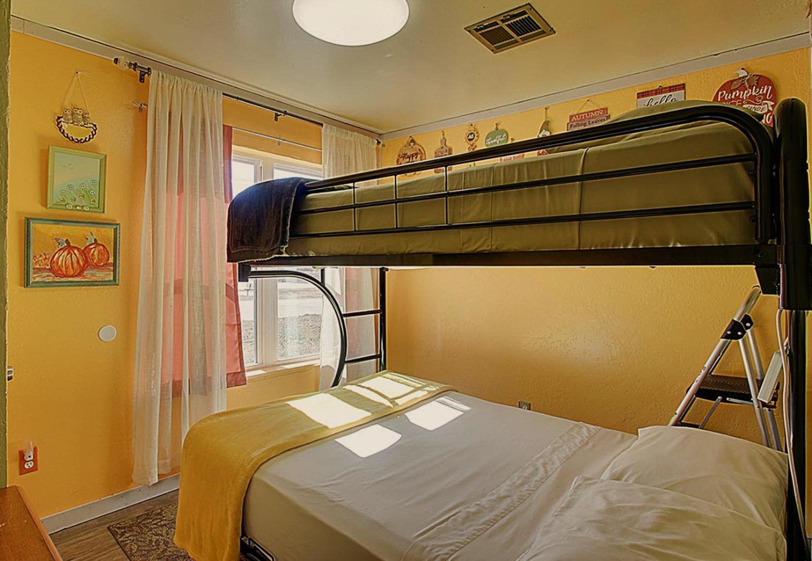Ez 1 Mile To Fort Sill! Pumpkin Cottage Sleeps 9, Grills, Firepit, Laundry Lawton Εξωτερικό φωτογραφία